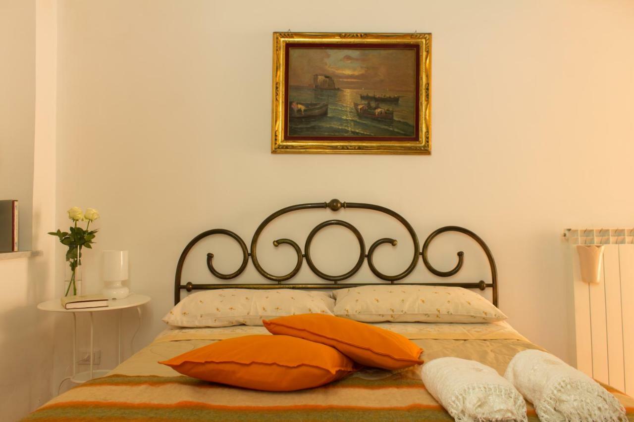 Fronte Al Porto Apartamento Salerno Exterior foto