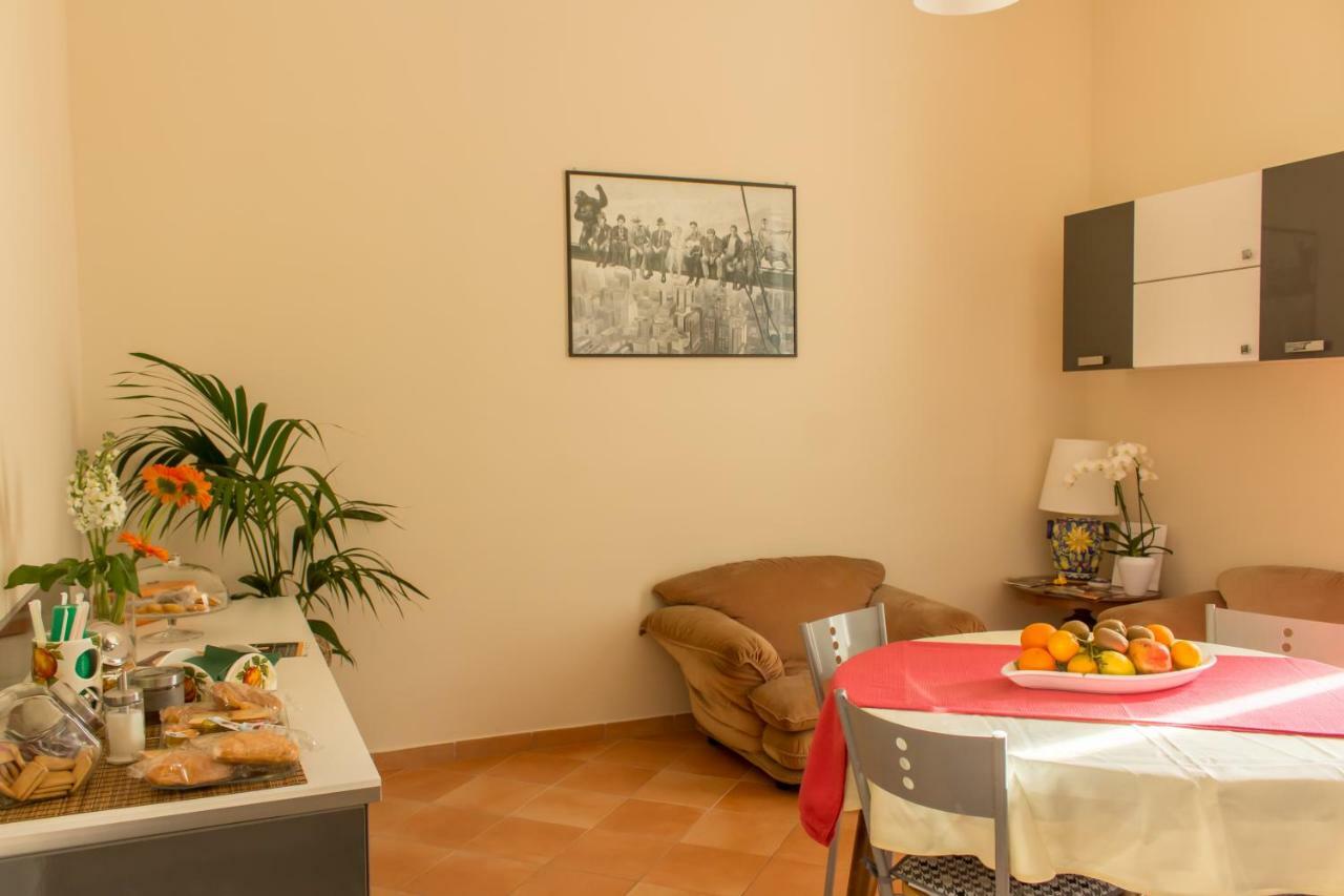 Fronte Al Porto Apartamento Salerno Exterior foto