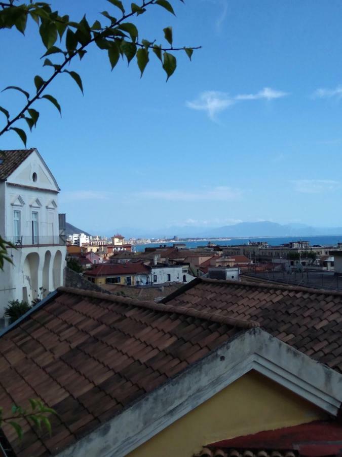 Fronte Al Porto Apartamento Salerno Exterior foto