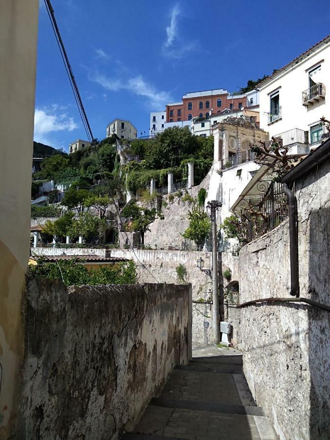 Fronte Al Porto Apartamento Salerno Exterior foto